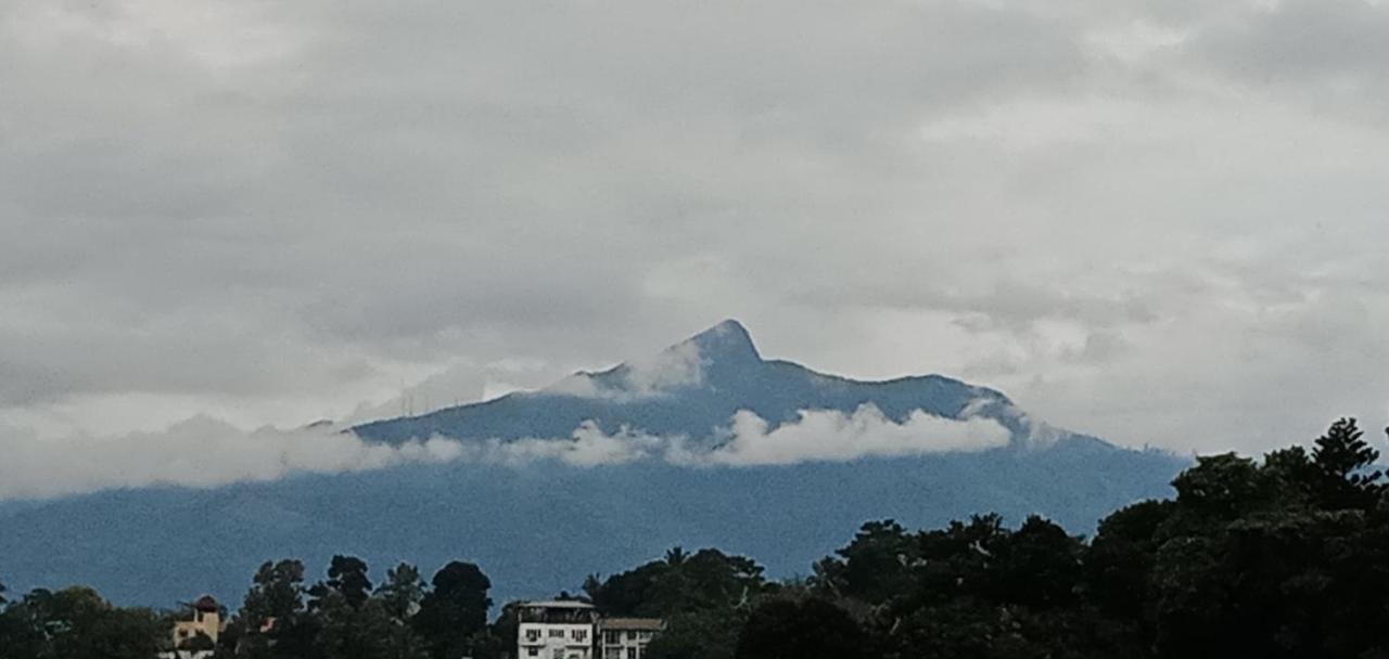 The Tenthola Kandy Ngoại thất bức ảnh