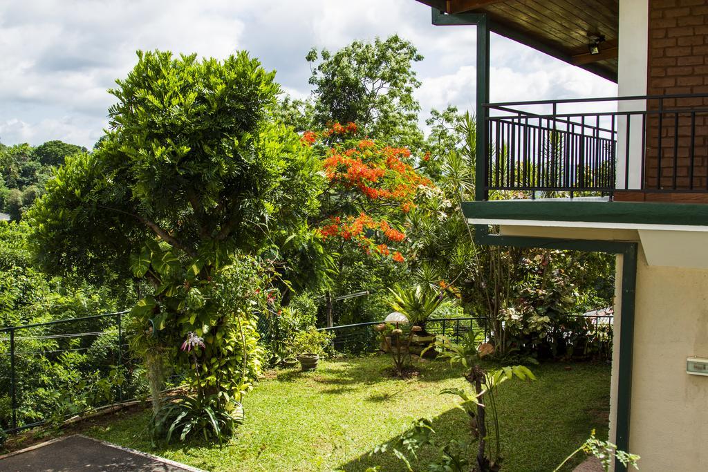 The Tenthola Kandy Ngoại thất bức ảnh